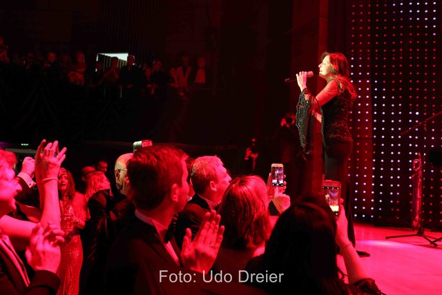    Foto: Udo Dreier - 11.02.2017 - Nürnberg - Meistersingerhalle - Ball der Union - CSU-Ball mit Staatsminister Dr. Markus Söder und Stargast Vicky Leandros und Band - 