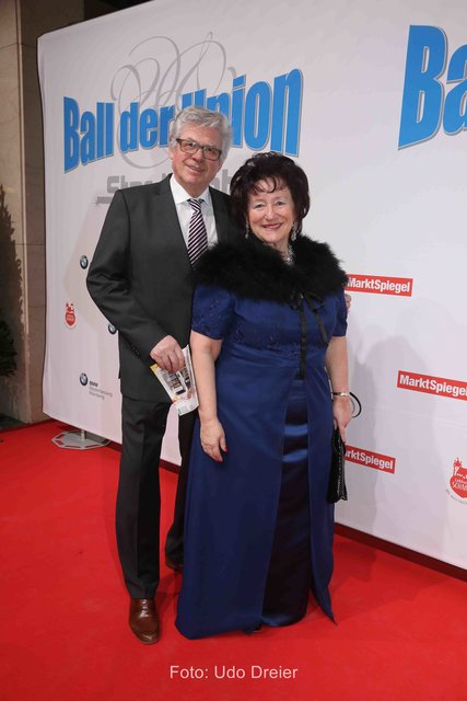    Foto: Verena Dreier - 11.02.2017 - Nürnberg - Meistersingerhalle - Ball der Union - CSU-Ball mit Staatsminister Dr. Markus Söder und Stargast Vicky Leandros und Band - 