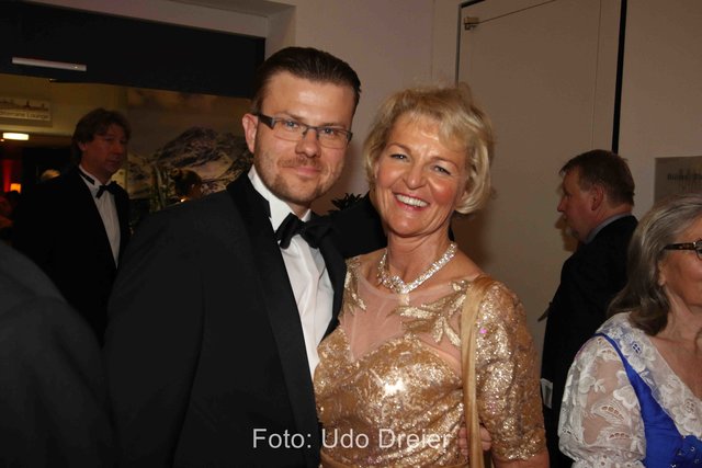    Foto: Udo Dreier - 11.02.2017 - Nürnberg - Meistersingerhalle - Ball der Union - CSU-Ball mit Staatsminister Dr. Markus Söder und Stargast Vicky Leandros und Band - 