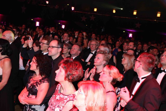    Foto: Udo Dreier - 11.02.2017 - Nürnberg - Meistersingerhalle - Ball der Union - CSU-Ball mit Staatsminister Dr. Markus Söder und Stargast Vicky Leandros und Band - 