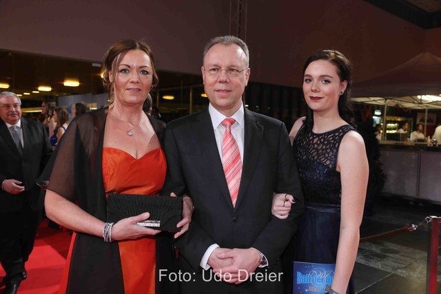    Foto: Verena Dreier - 11.02.2017 - Nürnberg - Meistersingerhalle - Ball der Union - CSU-Ball mit Staatsminister Dr. Markus Söder und Stargast Vicky Leandros und Band - 