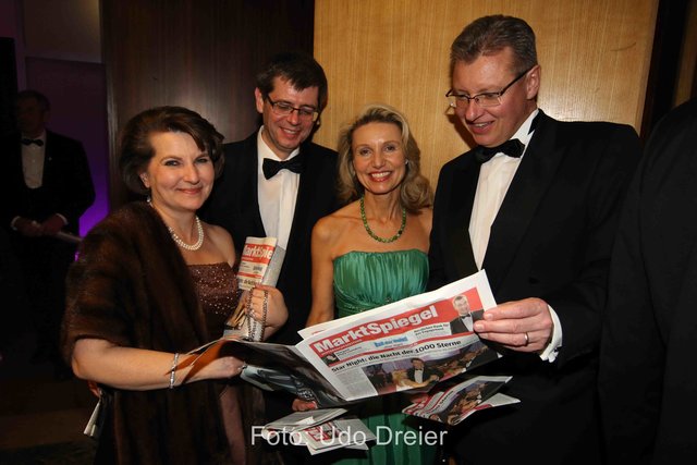    Foto: Udo Dreier - 11.02.2017 - Nürnberg - Meistersingerhalle - Ball der Union - CSU-Ball mit Staatsminister Dr. Markus Söder und Stargast Vicky Leandros und Band - 