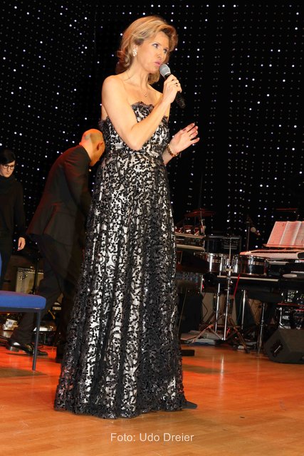    Foto: Udo Dreier - 11.02.2017 - Nürnberg - Meistersingerhalle - Ball der Union - CSU-Ball mit Staatsminister Dr. Markus Söder und Stargast Vicky Leandros und Band - 