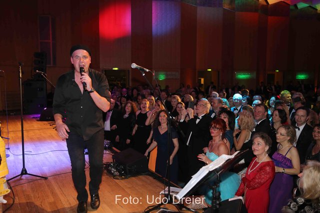    Foto: Verena Dreier - 11.02.2017 - Nürnberg - Meistersingerhalle - Ball der Union - CSU-Ball mit Staatsminister Dr. Markus Söder und Stargast Vicky Leandros und Band - 