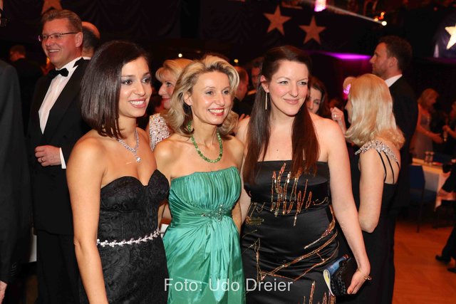    Foto: Udo Dreier - 11.02.2017 - Nürnberg - Meistersingerhalle - Ball der Union - CSU-Ball mit Staatsminister Dr. Markus Söder und Stargast Vicky Leandros und Band - 