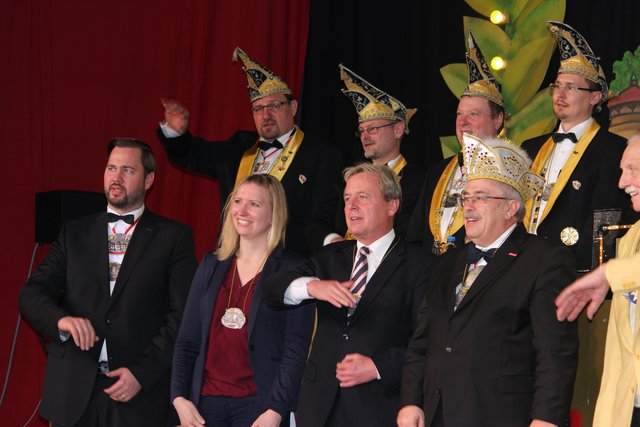 Sessionsorden 2017 für Jochen Kohler, Vorsitzender des CSU Kreisverbandes Nürnberg-West, SPD-Stadträtin Sabine Bieswanger, MdL Stefan Schuster und Patrizier Achim Hanisch (v.l.). | Foto: KG Dresdensia e.V. Nürnberg