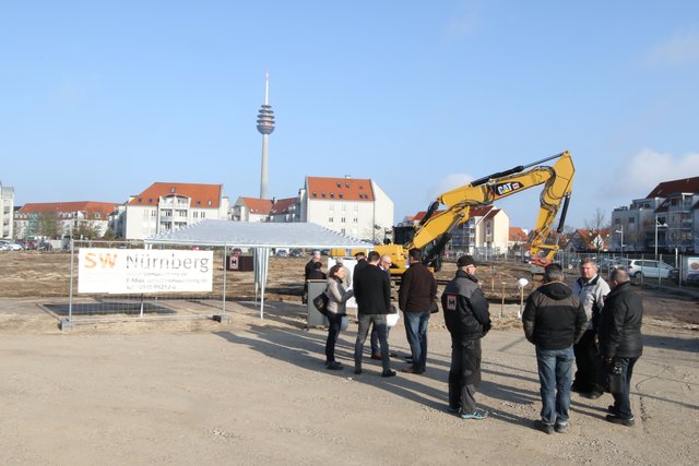 Das Siedlungswerk Nürnberg errichtet eine neue Mietwohnanlage mit 116 Wohneinheiten und Tiefgarage in zentraler Lage an der Prager Straße im Nürnberger Stadtteil Röthenbach Ost. | Foto: Udo Dreier