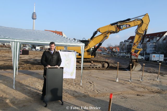 Bayerns Finanzminister Dr. Markus Söder bei seiner Ansprache. | Foto: Udo Dreier