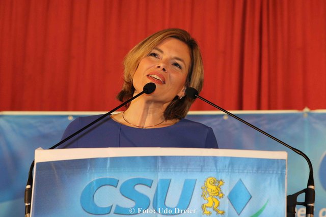 Gastrednerin Julia Klöckner stimmte auf einen harten Bundestagswahlkampf ein. | Foto: Udo Dreier