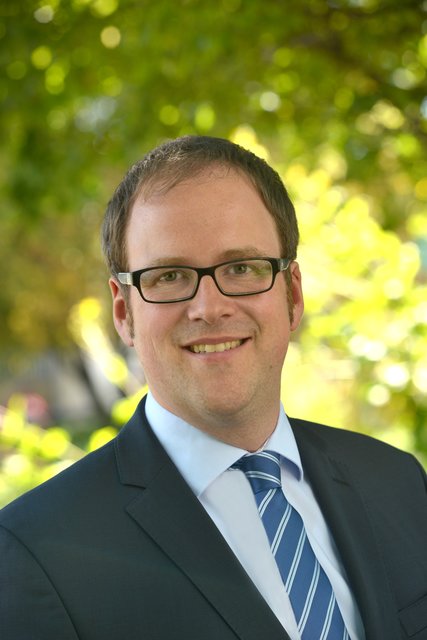 Dr. Florian Janik, Oberbürgermeister der Stadt Erlangen: Ich lese MarktSpiegel, weil er gut über das Geschehen in Erlangen und der Region informiert.“ | Foto: Stadt Erlangen