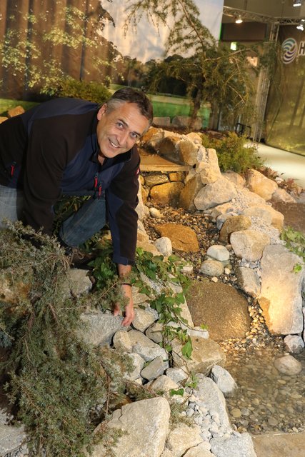 Gartenbauer Fritz Bodin. | Foto: Udo Dreier