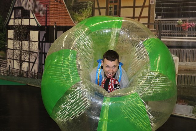 Trend: Bubble Soccer mit Jan Gebhardt. | Foto: Udo Dreier