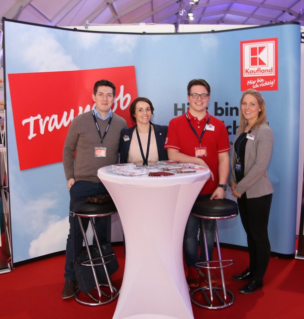 Attraktive Arbeitgeber stellen ihre Angebote vor. | Foto: © Barlag