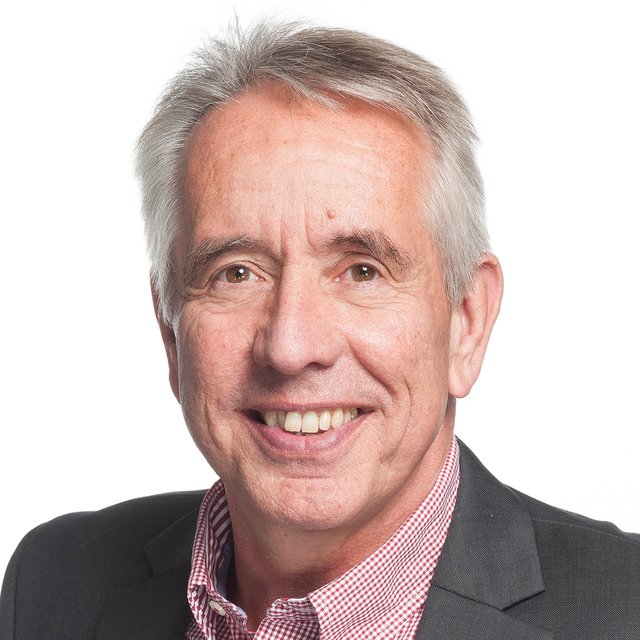 Dr. Kurt Hesse, IHK-Presse-Sprecher: Ich lese MarktSpiegel, weil ich umfassend informiert sein will und der Marktspiegel immer viele Bilder aus dem gesellschaftlichen Leben bringt. | Foto: oh