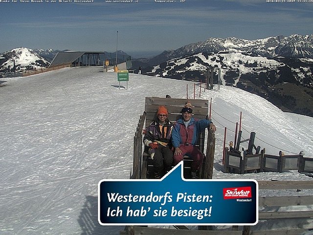 Ich lese MarktSpiegel, weil so viele interessante Infos, Firmenwerbung und Gewinnspiele im Markspiegel stehen. Edith Hocke, Nürnberg
Das Bild ist von einer Skifahrt in Westendorf, wo wir beim tollen Marktspiegel-Gewinnspiel letztes Jahr einen Skipass gewonnen hatten. | Foto: oh/privat