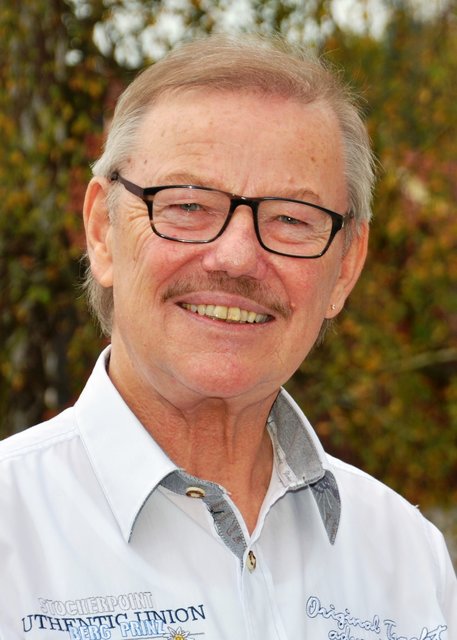 Ich lese MarktSpiegel, weil das logisch ist, „wemmer des Word Margdschbiegl in seine zwaa Einzldeile zerleechd“ (sobald man das Wort Marktspiegel in seine beiden Einzelteile zerlegt.)
Jürgen Leuchauer, fränk. Kabarettist, Nürnberg | Foto: oh/privat