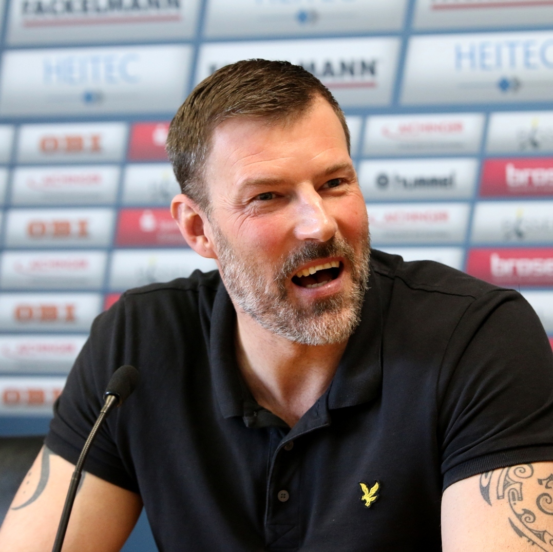 (Foto: HJKrieg, hl-studios, Erlangen): Robert Andersson (HC Erlangen): "Wir wollen gegen Lemgo gewinnen".