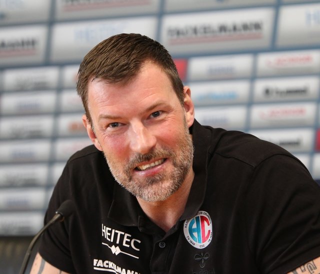 (Foto: HJKrieg, hl-studios, Erlangen): Robert Andersson (HC Erlangen): Ich bin mit der gezeigten Mannschaftsleistung sehr zufrieden.