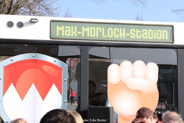 Anstoß für das Crowdfunding zur Umbenennung des Stadion Nürnberg in Max-Morlock-Stadion. Rund um das Heimspiel des FC Nürnberg gegen den Karlsruher SC fand ab 17 Uhr ein Kick-off Event im und am Stadion Nürnberg statt. Zum Crowdfunding-Start waren  verschiedene Aktionen rund um sowie im Stadion geplant. | Foto: Udo Dreier