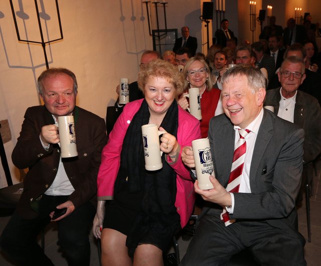 Der Bockbieranstich auf der Kaiserburg war ein voller Erfolg. | Foto: © John R. Braun