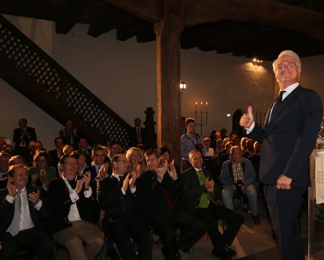 Der Bockbieranstich auf der Kaiserburg war ein voller Erfolg. | Foto: © John R. Braun