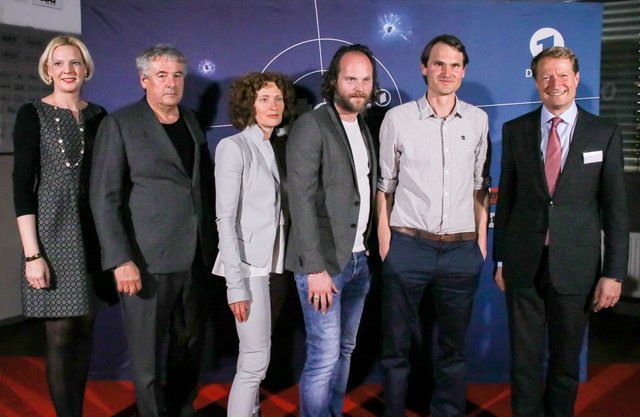 Sind gespannt auf die Reaktion des Publikums (v.r.): BR Intendant Ulrich Wilhelm, Fabian Hinrichs, Andreas Leopold Schadt, BR-Redakteurin Stephanie Heckner, Regisseur Markus Imboden und Dr. Kathrin Degmair, Leiterin des Studio Franken. | Foto: Nicole Fuchsbauer