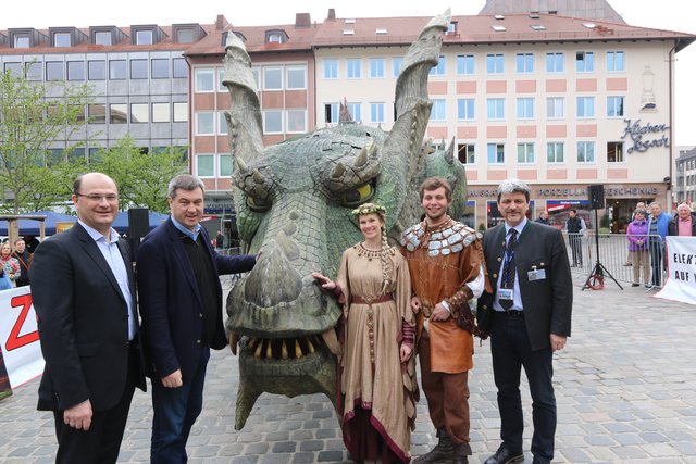 Viele Gäste und Besucher nutzten die Gelegenheit, hinter die Kulissen des Heimatministeriums zu blicken. | Foto: John R. Braun