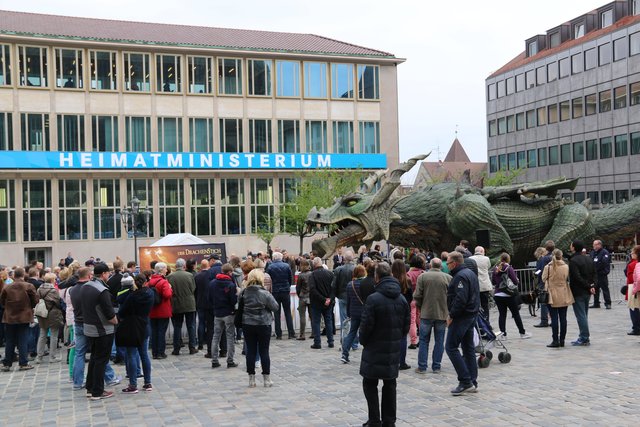 Viele Gäste und Besucher nutzten die Gelegenheit, hinter die Kulissen des Heimatministeriums zu blicken. | Foto: © John R. Braun