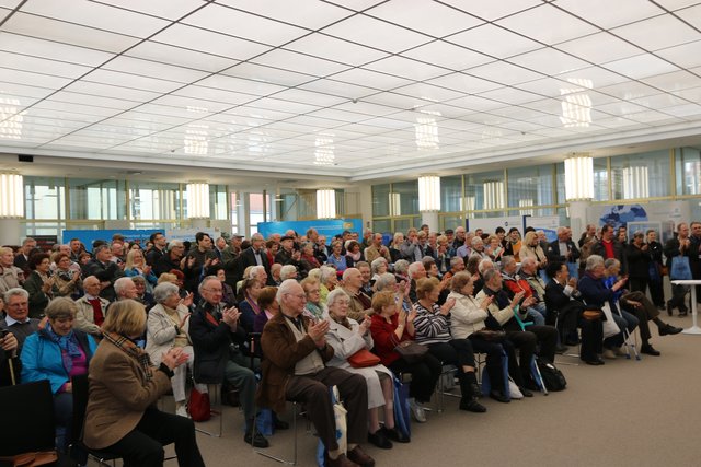 Viele Gäste und Besucher nutzten die Gelegenheit, hinter die Kulissen des Heimatministeriums zu blicken. | Foto: John R. Braun