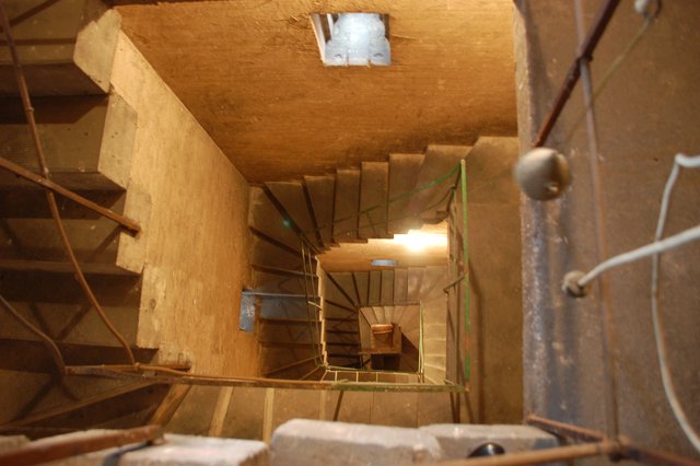 Blick vom Glockenturm in den Aufgang