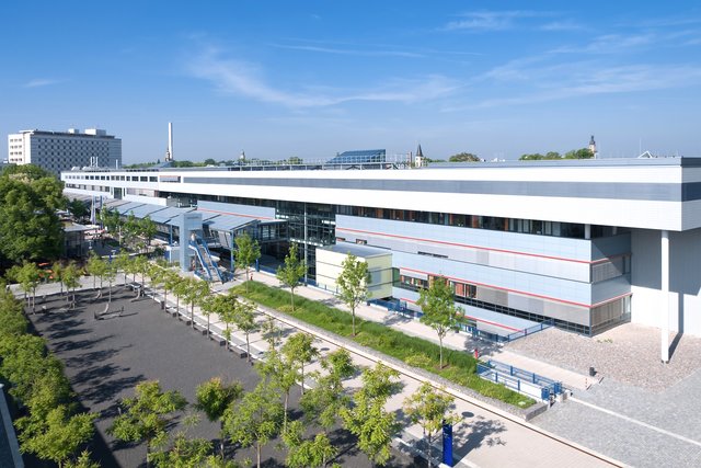 Im Internistischen Zentrum (Ulmenweg 18) des Uni-Klinikums Erlangen ...
