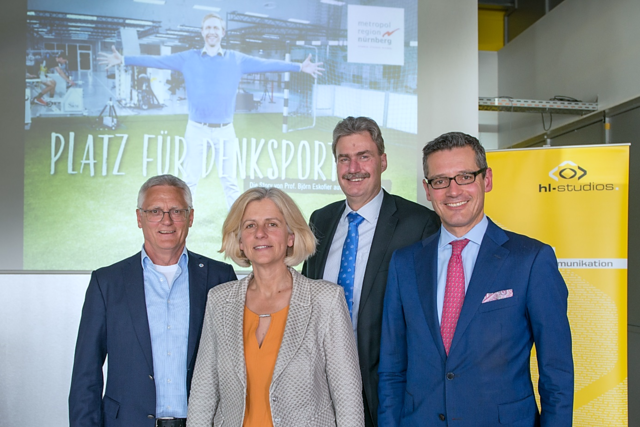 Projektauftakt: Dr. Michael Fraas, Wirtschaftsreferent der Stadt Nürnberg, Peter Ottmann, NürnbergMesse, Dr. Christa Standecker, EMN, Hans-Jürgen Krieg, hl-studios (v.r.).