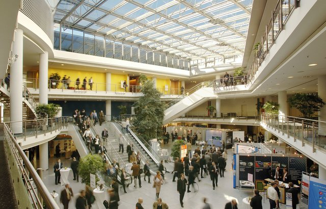 NCC West: Die NürnbergMesse ist eine der 15 größten Messegesellschaften der Welt. Das Portfolio umfasst rund 120 nationale und internationale Fachmessen und Kongresse sowie circa 40 geförderte Firmengemeinschaftsstände am Standort Nürnberg und weltweit. | Foto: NürnbergMesse