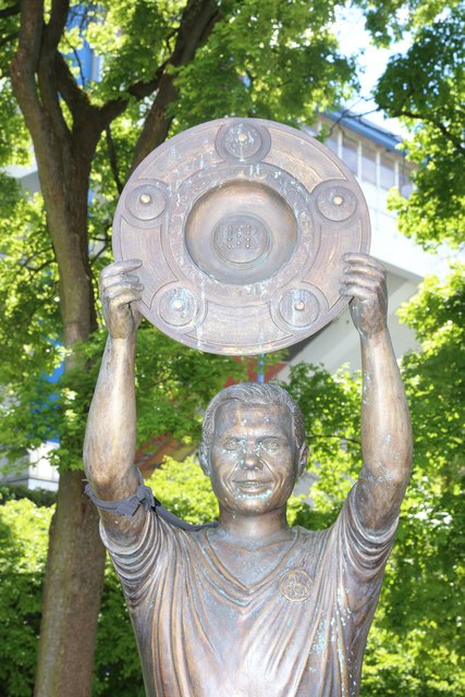 Max Morlock Statue. | Foto: Udo Dreier