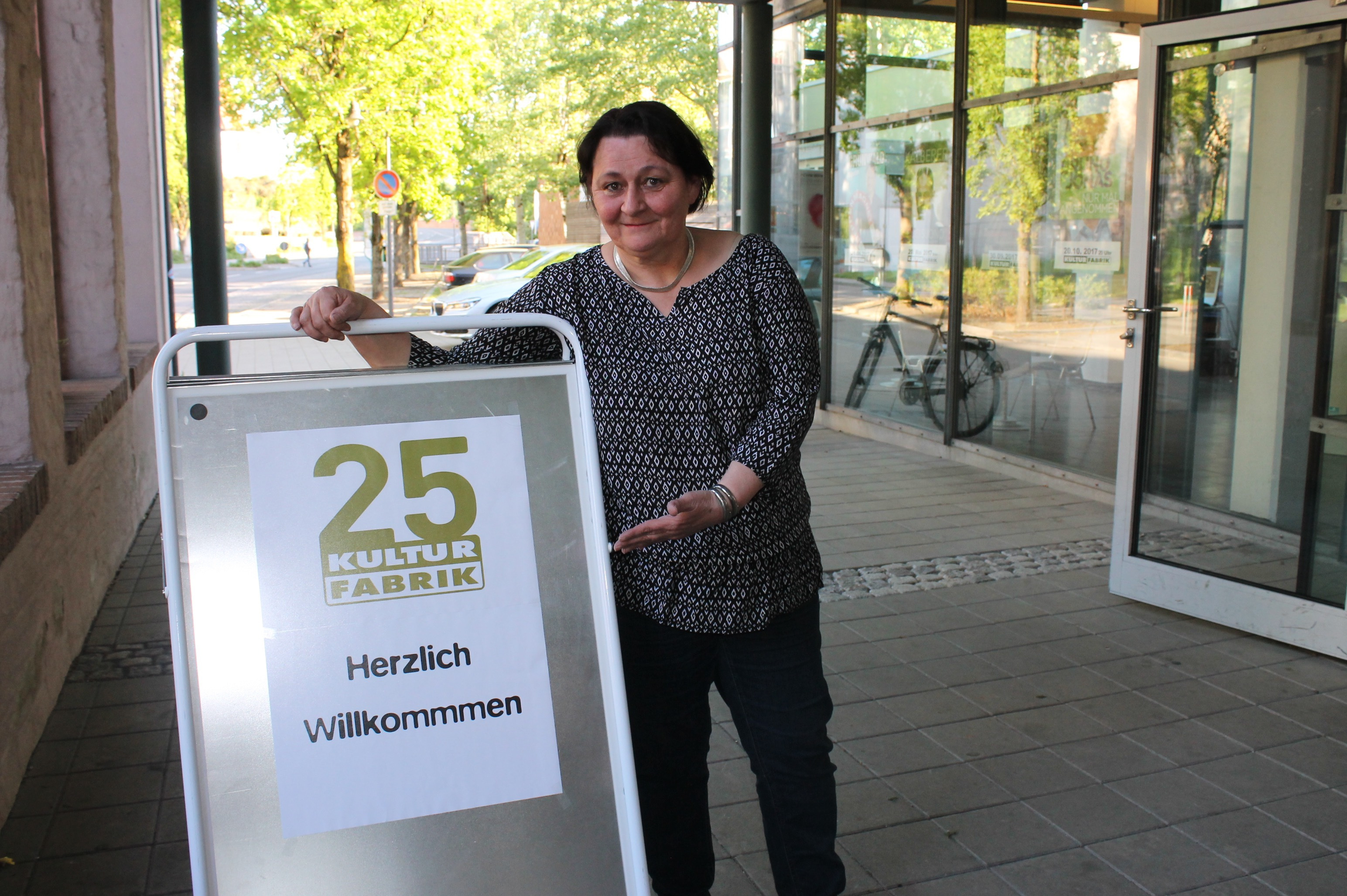 Charmant und ideenstark: Ruth Kiefer hat vor 25 Jahren den Grundstein für die Kulturfabrik Roth gelegt.