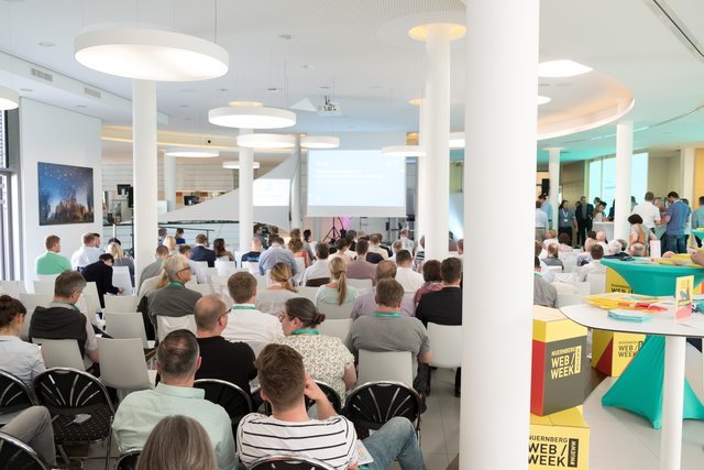 Das Event ,,Live bei SELLWERK" bot vor allem für kleinere und mittlere Unternehmen wichtige Tipps und Tricks von Experten. | Foto: Jens Liebenberg/SELLWERK