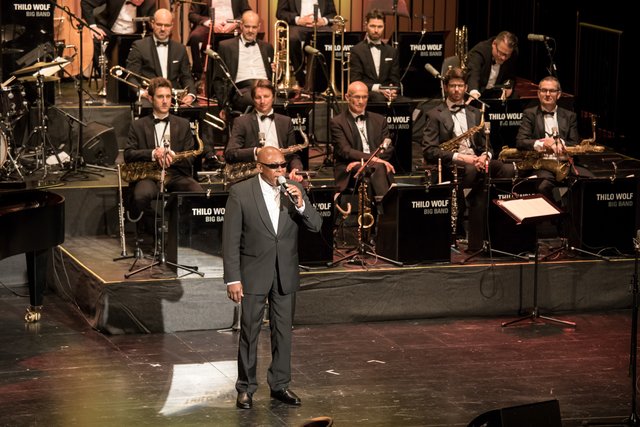 John Davis mit der Thilo Wolf Big Band. | Foto: Thilo Wolf