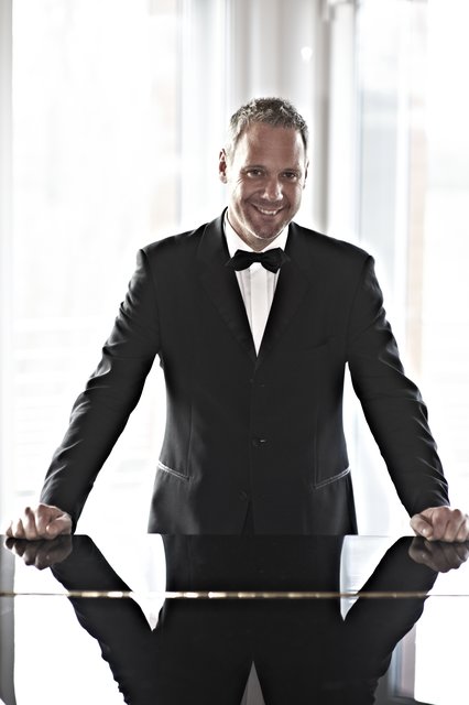 Multitalent: Thilo Wolf ist Jazzmusiker, Pianist, Komponist und Arrangeur.