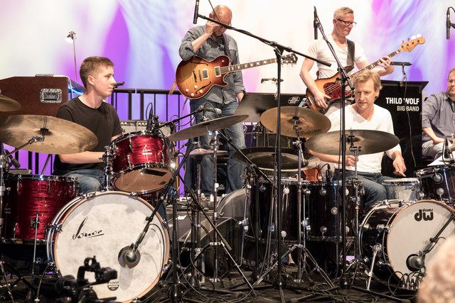 Tim Wolf und Paul Höchstädter an den Drums. | Foto: Thilo Wolf