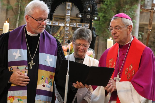 Erzbischof Ludwig Schick und Regionalbischof Stefan Ark Nitsche. | Foto: Udo Dreier