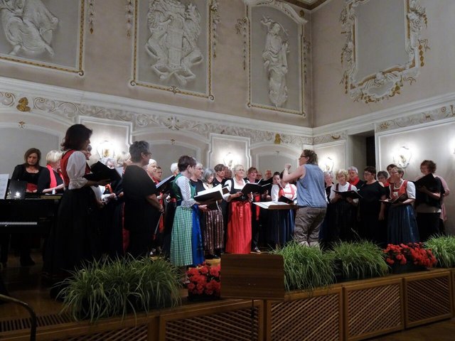 Einsingen mit dem Chor Alpenklang im Barocker Stadtsaal in Hall (Foto:privat)