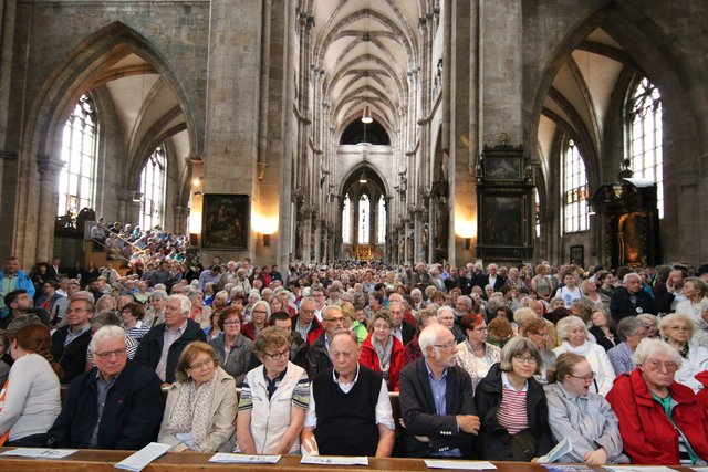 Die Sebalduskirche war mit 1700 Pilgern bis auf den letzten Platz besetzt. | Foto: Udo Dreier