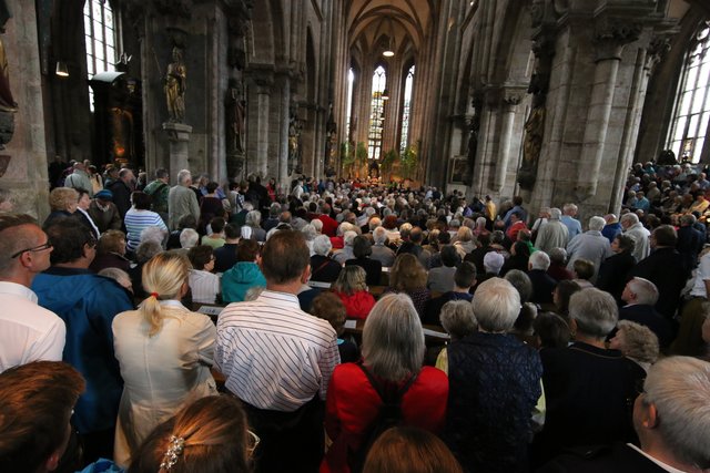 Die Sebalduskirche war mit 1700 Pilgern bis auf den letzten Platz besetzt. | Foto: Udo Dreier