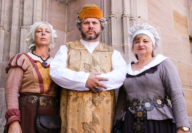 Die Langenzenner Theatergruppen spielen beim Reformationsfest Szenen aus ihrem aktuellen Stück ,,Luther". | Foto: Nicole Fuchsbauer