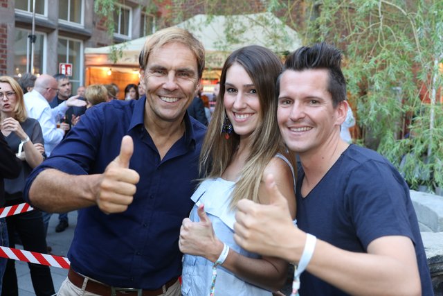 Funkhaus-Geschäftsführer Alexander Koller (l.)  mit seinen Stars Lisa Mai und Flo Kerschner (N1). | Foto: Udo Dreier