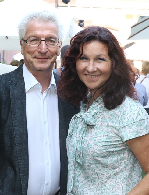 Werner Müller, Intendant Stadttheater Fürth, mit Lebensgefährtin Karin Schubert (BR). | Foto: Udo Dreier