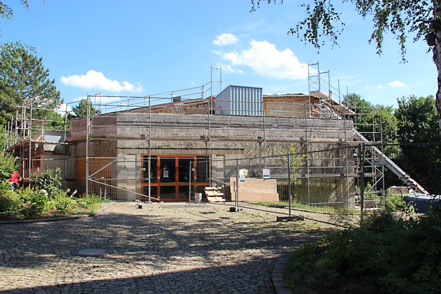 Das in den 70er Jahren errichtete Chrorzentrum wird derzeit von Grund auf saniert.