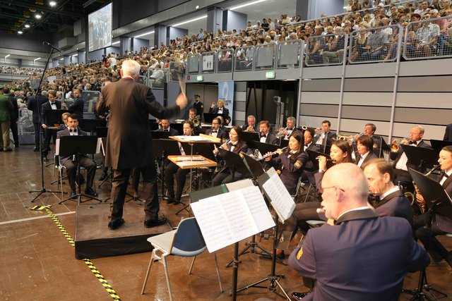 Neuer Rekord bei der Bayerischen Polizei: Bayerns Innenminister Joachim Herrmann vereidigt in Nürnberg 1.546 neue Polizistinnen und Polizisten. | Foto: Udo Dreier