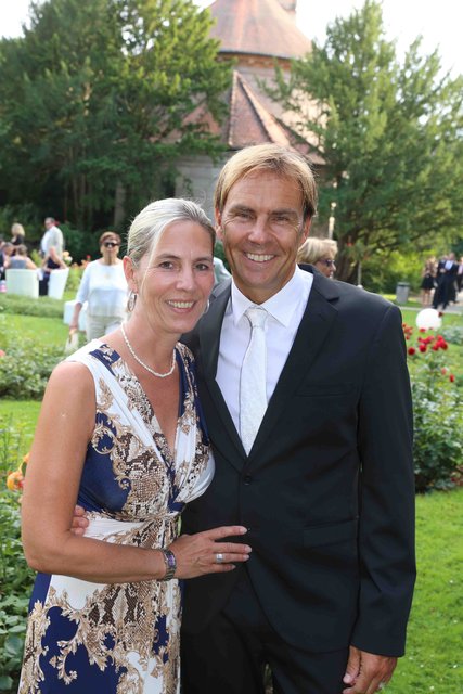Funkhaus-Geschäftsführer Alexander Koller mit Ehefrau Kathrin. | Foto: © bayernpress/Udo Dreier