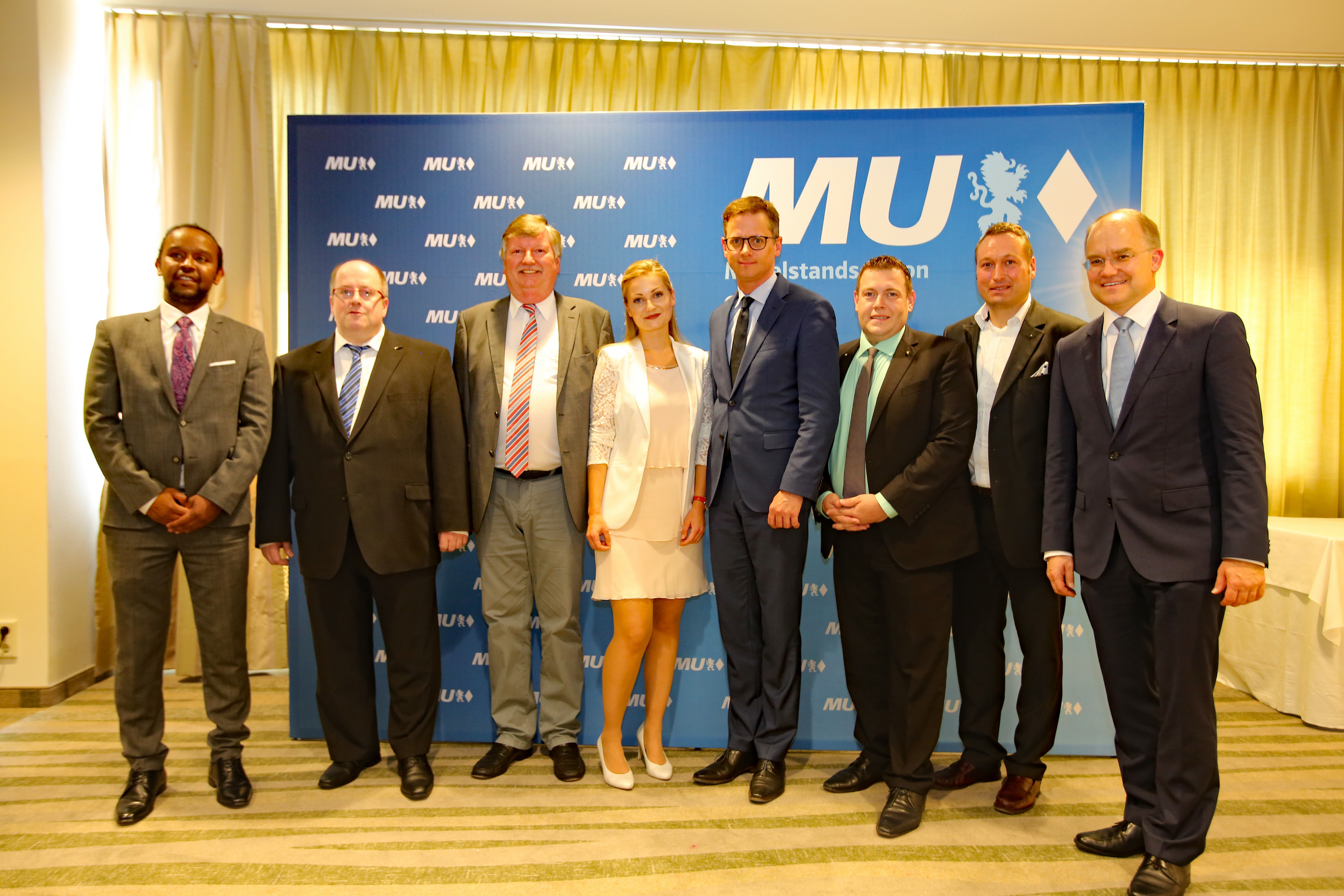 Gemeinsam mit der Jungen Union hatte die Mittelstands-Union der CSU in Mittelfranken im Airport Conference Center zur Diskussion eingeladen.